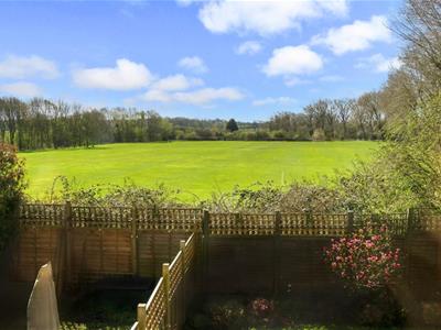 Property image 12 of home to let in Hadleigh Close, Shenley